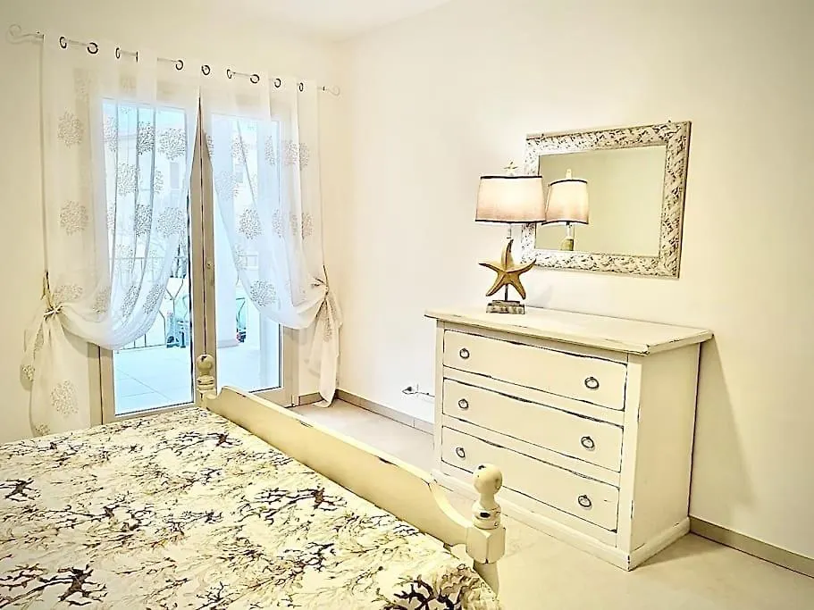 Apartment Casa Gio Grazioso Appartamento A Porto Cervo Liscia di Vacca Italy